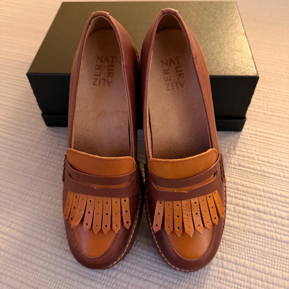 NEW Naturalizer Womens Brown Leather Platform Loafers Lug Sole Block Heel 7.5M